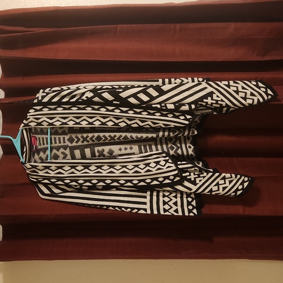 Cardigan - Picture 1 of 3